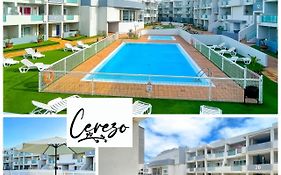 Cerezo Pool View